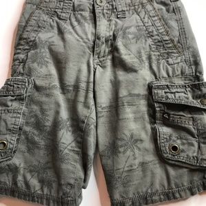 Quicksilver Boy's Shorts Small (22)